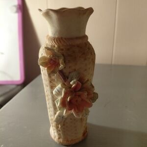 Floral Ceramic Vase - Cream and Brown,7in Tall